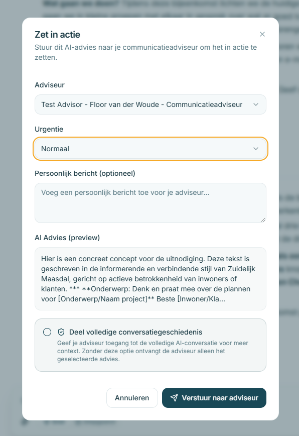 Venster om een AI-advies met urgentie en persoonlijk bericht naar een communicatieadviseur te sturen